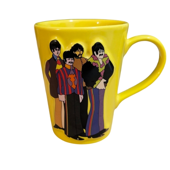 2008 Beatles Yellow, 3D Ceramic Coffee Mug, Tea Cup - Picture 1 of 3